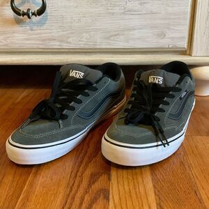 Vans Classic Bearcat Skateboarding Sneakers Charcoal Grey and Black